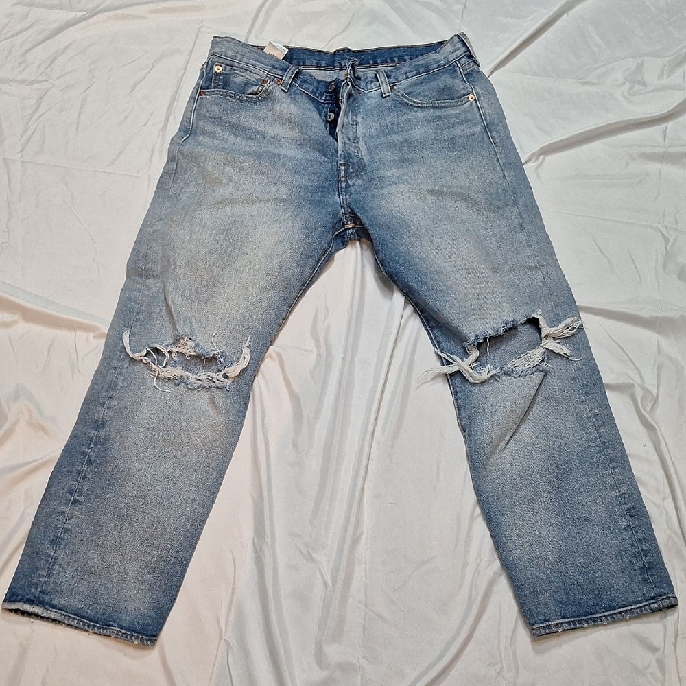 Levi's 501 Men's Distressed Relaxed Fit Jeans in Faded Blue